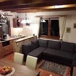 Gasthuis Cseresznyevirag Vendeghazak